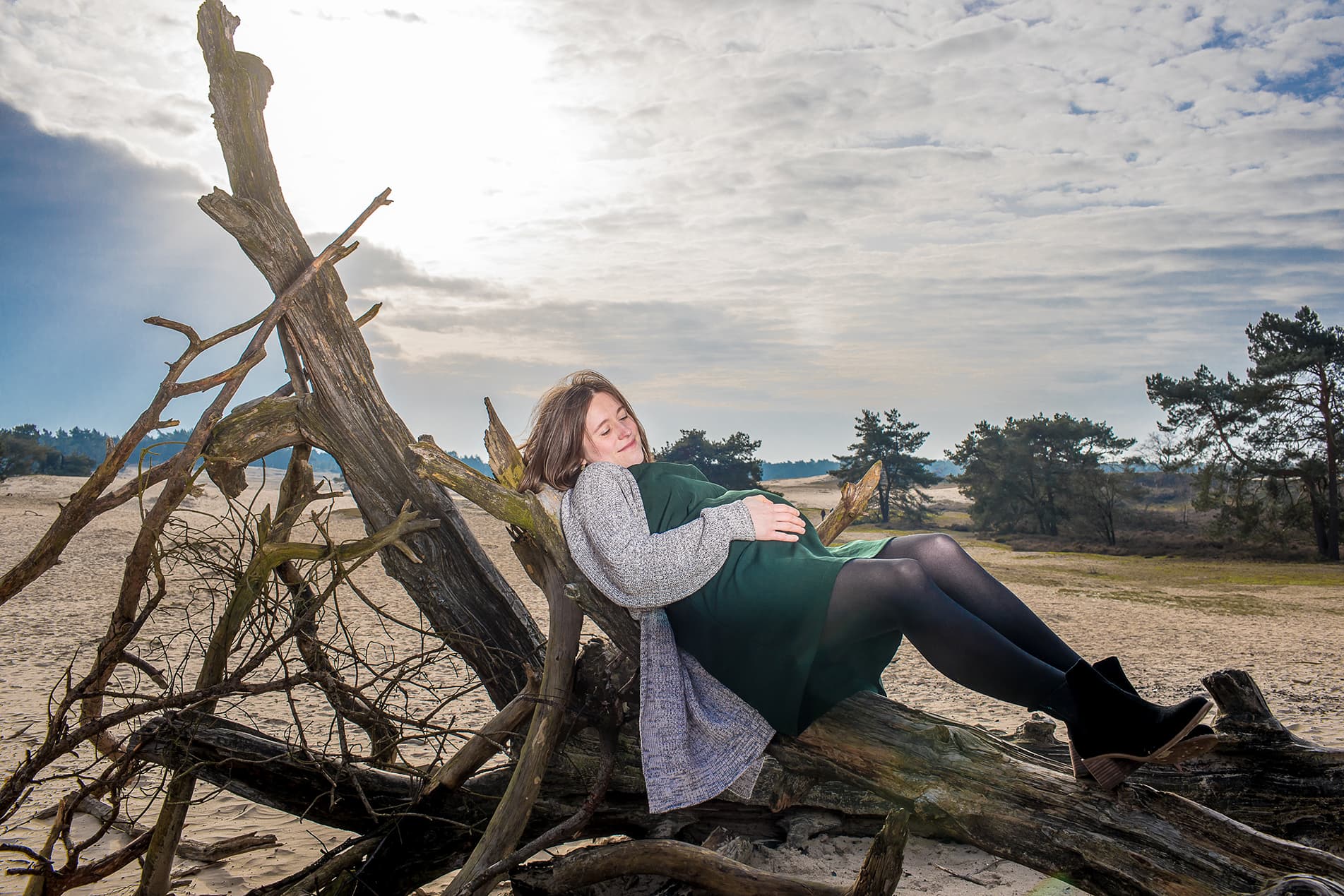 Zwangerschapfoto’s Tim en Danse op het Mosselsezand in Otterlo, foto 10